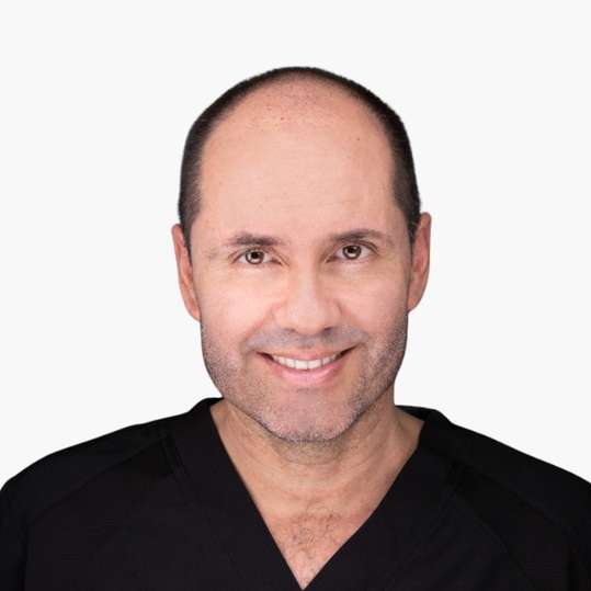 Dr. Mauricio Montero